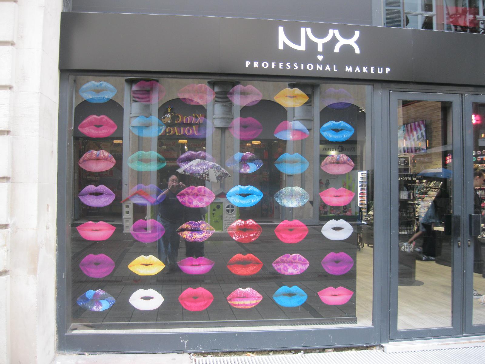Lipstick Shop